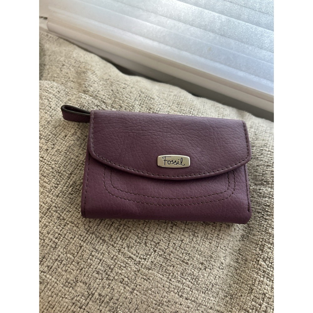 Vintage Genuine Leather Women's Fossil 11 Pocket Purple Wallet Y2K 2000s